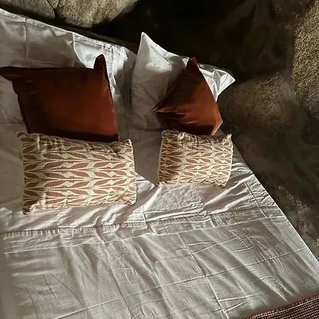 Gardunha Stone شاليه