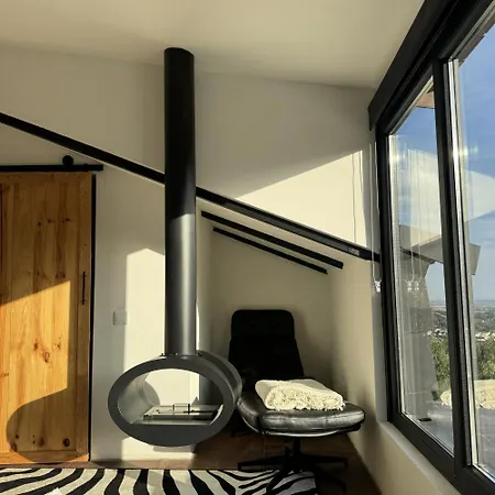 Gardunha Stone * Lourical do Campo